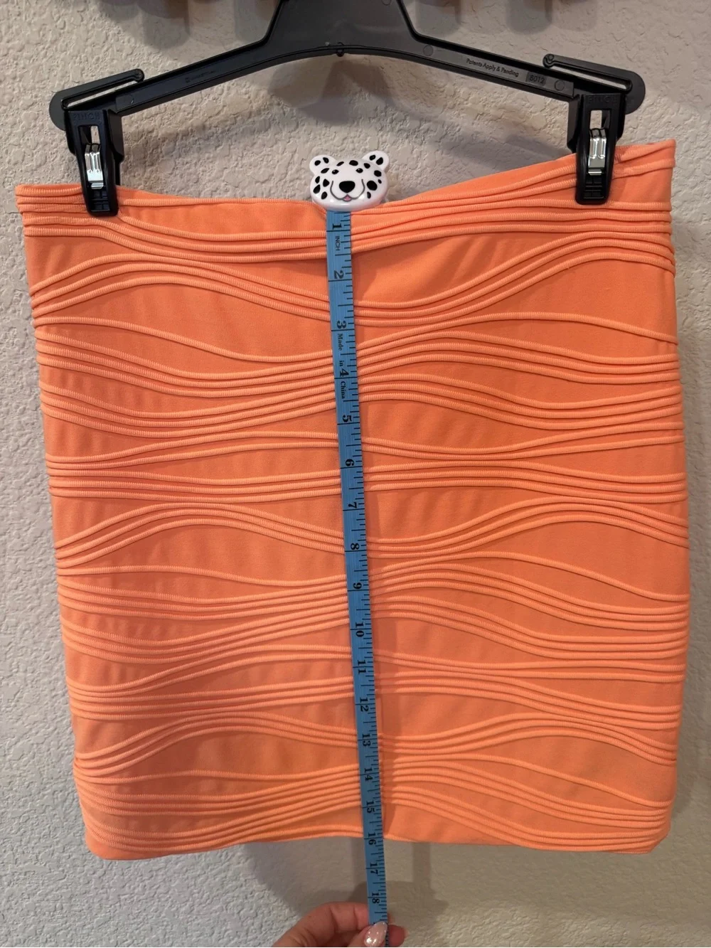 Coral Textured Mini Skirt/ NEVER WORN - Picture 4 of 6
